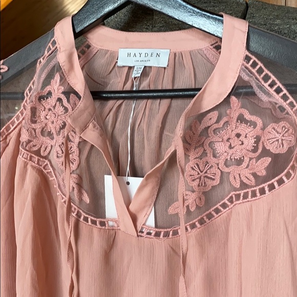 Pink blouse with sheer shoulders - Picture 4 of 7